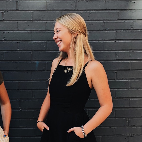 Meet your Posher, Brandy - Picture 1 of 2